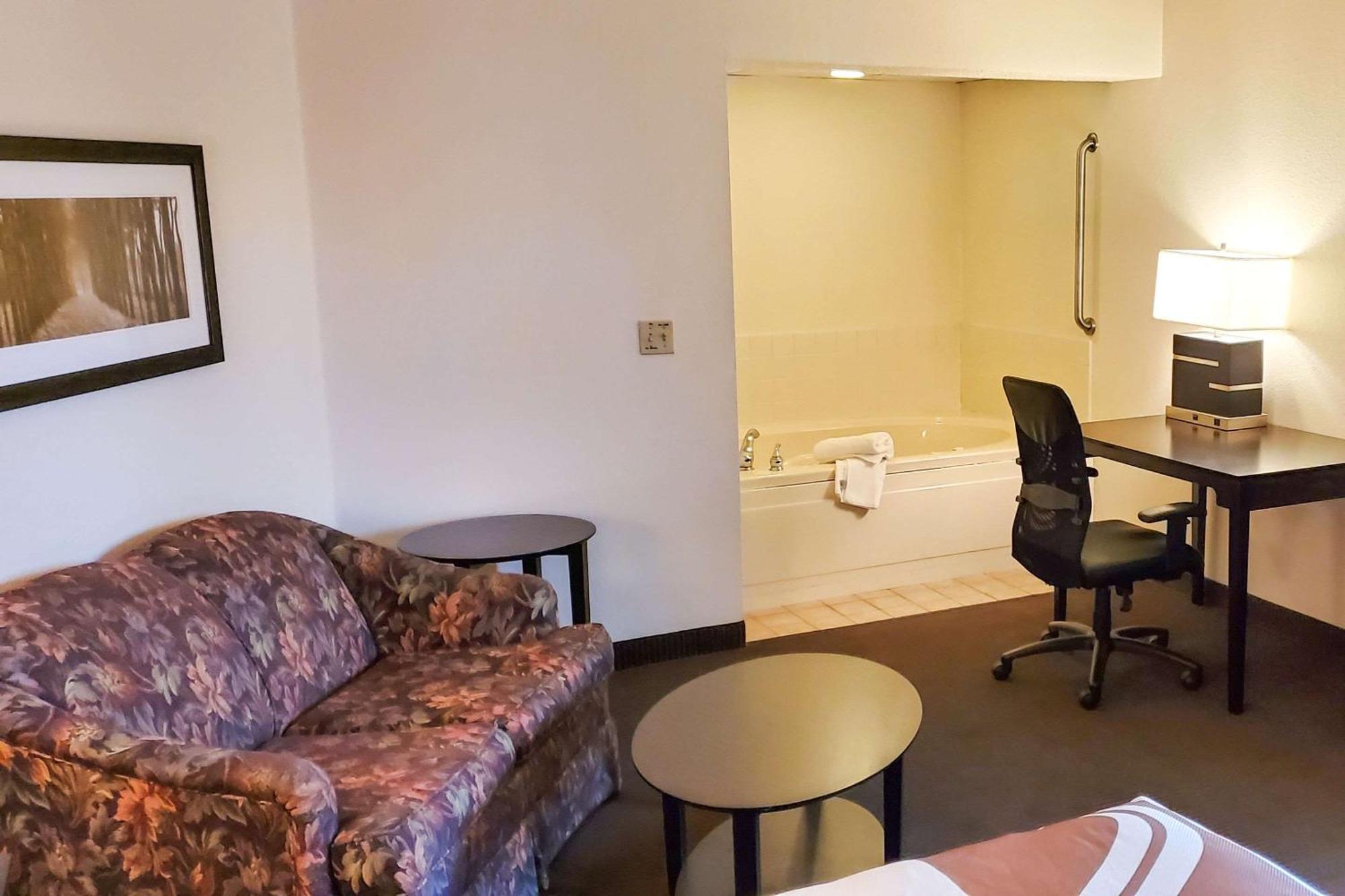 Quality Inn Atchison エクステリア 写真