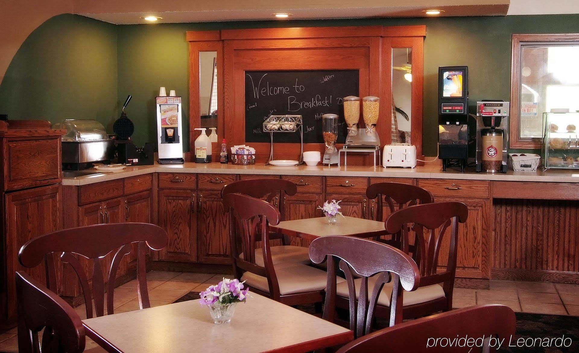 Quality Inn Atchison エクステリア 写真