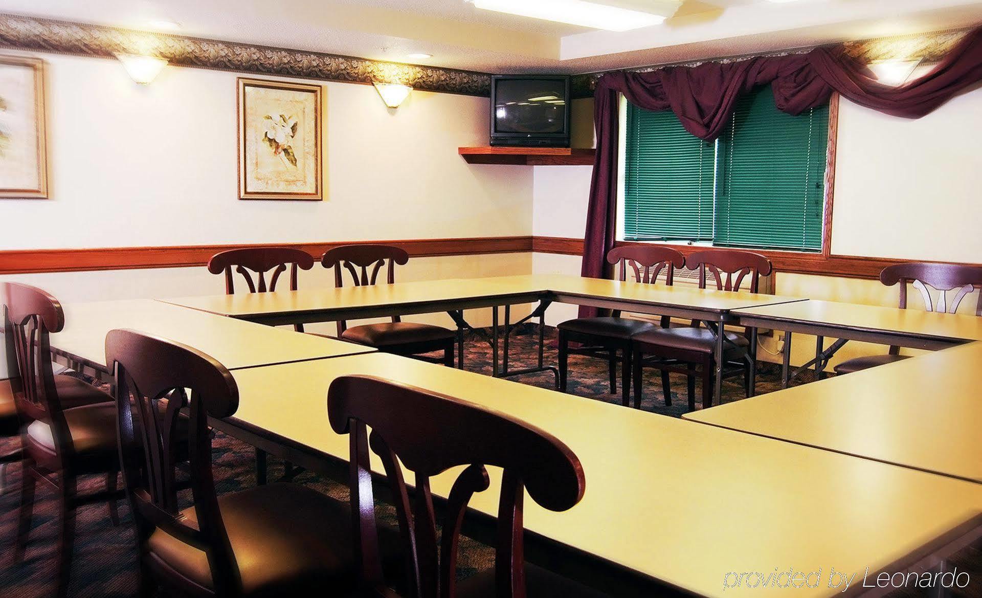 Quality Inn Atchison エクステリア 写真